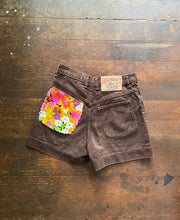 Load image into Gallery viewer, Vintage Bongo Shorts with Fabric Pocket
