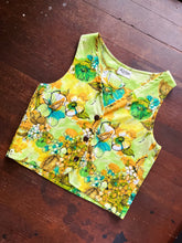 Load image into Gallery viewer, Vintage Hawaiian Barkcloth Vest in Lime Hibiscus
