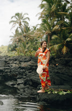 Load image into Gallery viewer, Hukilau Fashions Mu&#39;umu&#39;u
